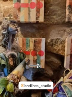 I was super chuffed to receive these photos from @landlines_studio showing their beautiful work on display next to The Morrigan and Tyche at the wonderful Christina’s home. Thank you Christina for permission to show 🌿
.
.
.
.
.
#landlinestudios #flotsam_fables_art #flotsam_fables