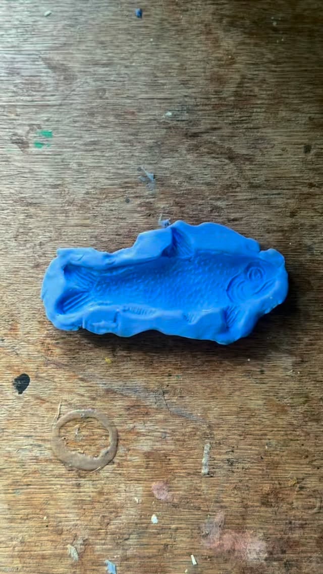 I’m still busy making many Cornish Sardines for my Bucca 🐟 @darkcornwall 
.
.
.
.
.
#flotsam_fables #flotsam_fables_art #bucca #darkcornwallstudio